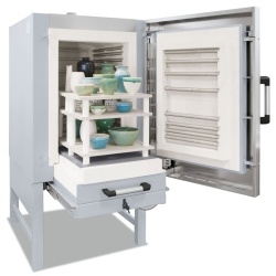 Печь камерная Nabertherm NW 300/H/B400, обогрев с пяти сторон, с выдвижным подом, 1340°C