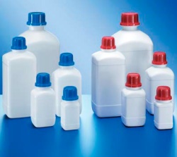 Бутыль Kautex узкогорлая 1000 мл, HDPE, квадратная, Ø 32 мм, белый цвет, без крышки